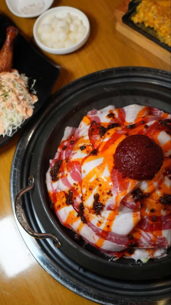 King Pocha LA: Koreatown’s Hottest Late-Night Spot for Food, Fun, and Flavor