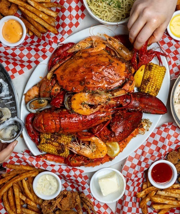 Grab A Crab Is Redefining the Social Seafood